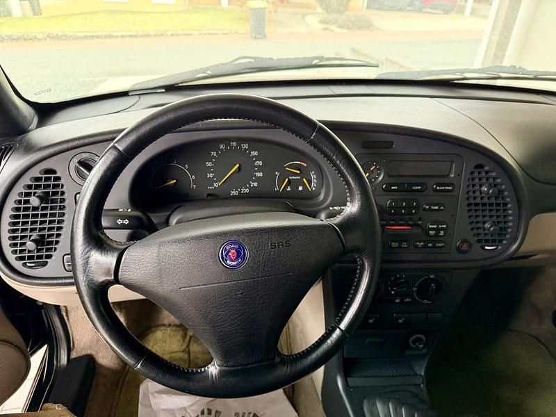 Gebraucht Saab 900 Cabriolet 185 PS (136 kW) 1994 Grün Cabrio