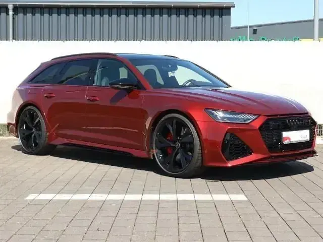 Gebraucht Audi RS6 Premium 600 PS (441 kW) 2025 Grenadinerot metallic Kombi
