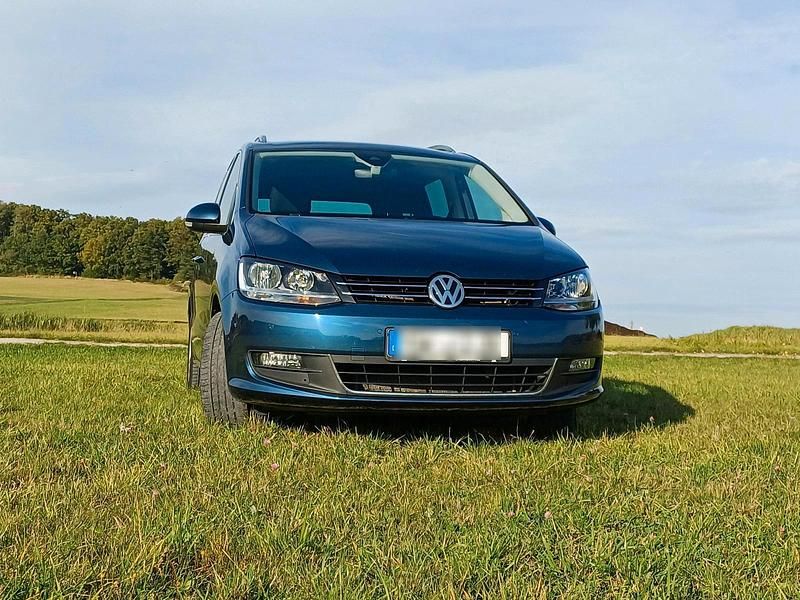Blau Gebraucht 2015 VW Sharan Ocean Van / Kleinbus | 18.500 € (Teuer) - Bild 1/4