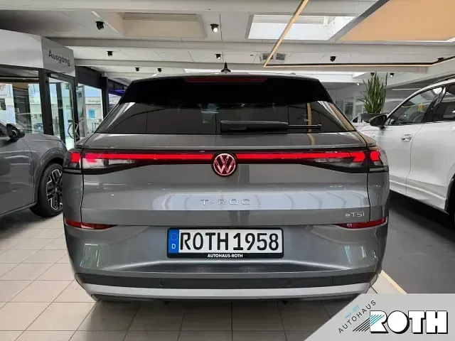 Neu VW T-Roc Style 150 PS (110 kW) 2026 Grau SUV