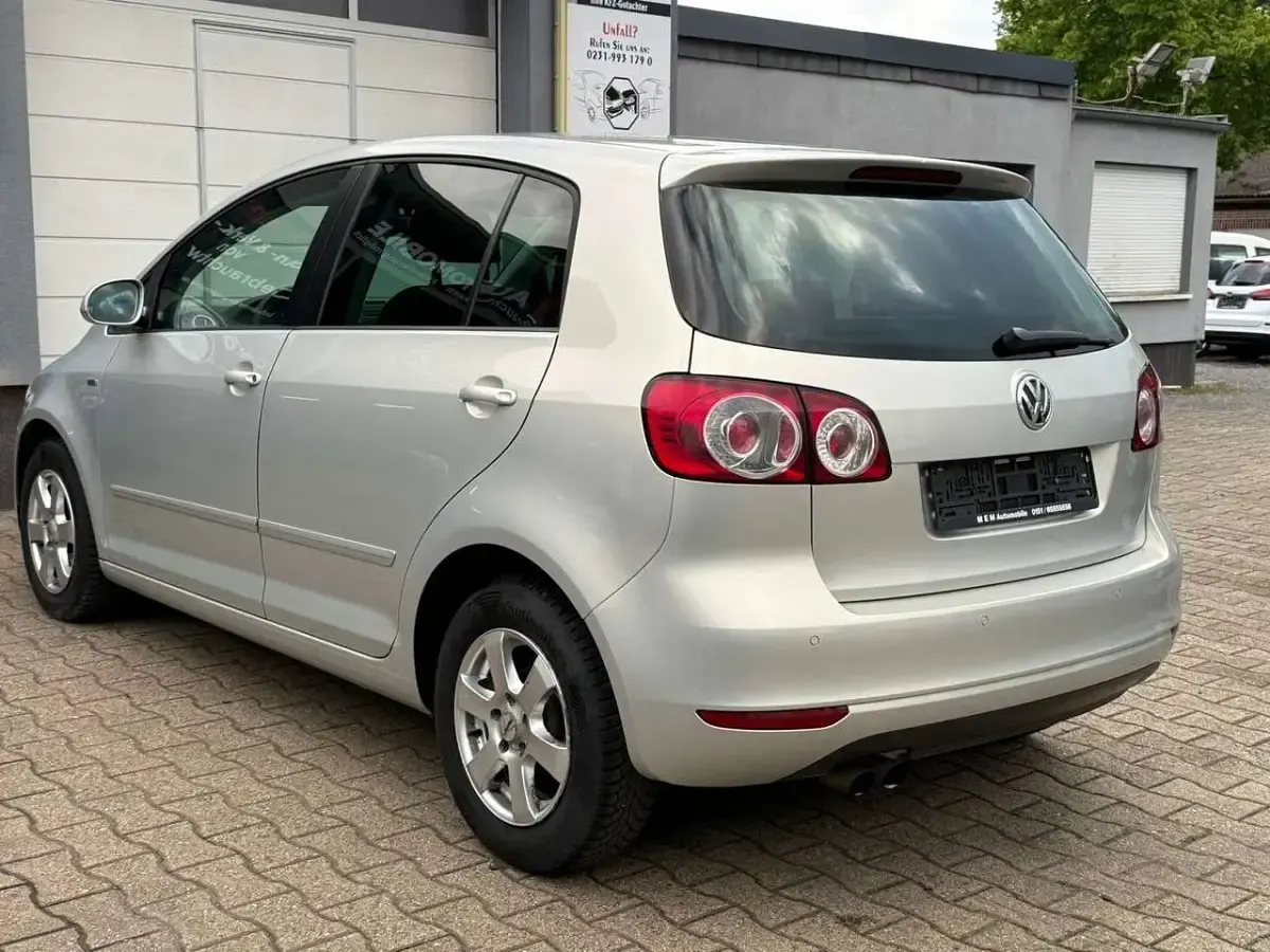 Second-hand VW Golf VII Life 122 CP (89 kW) 2013 Argintiu Berlinǎ