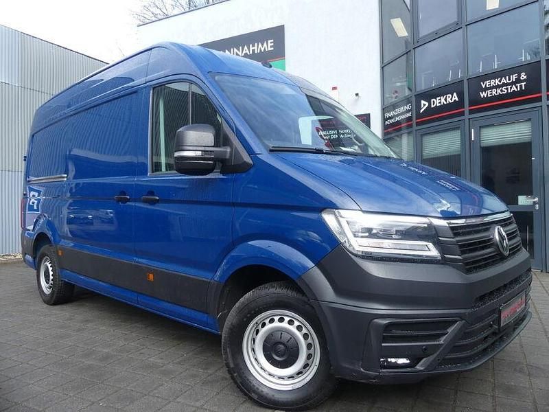 Gebraucht VW Crafter 177 PS (130 kW) 2022 Deep ocean blue Van