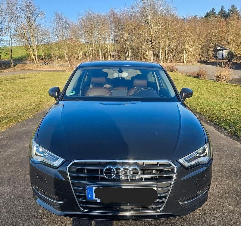 Gebraucht Audi A3 Ambiente 122 PS (89 kW) 2013 Braun Limousine