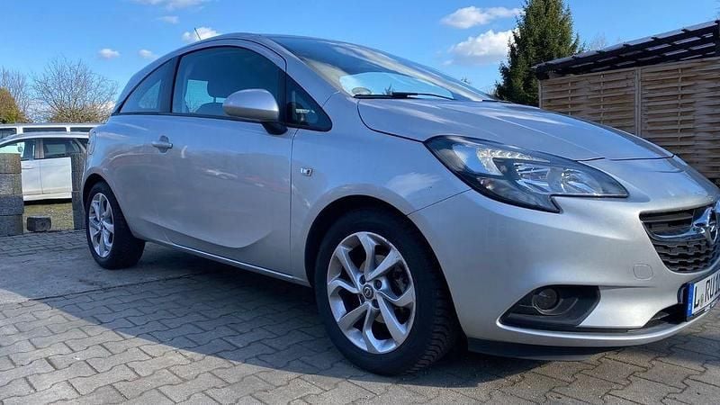 Gebraucht Opel Corsa Innovation 90 PS (66 kW) 2015 Silber Kleinwagen