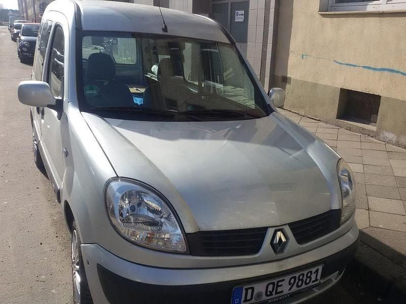 Silber Gebraucht 2006 Renault Kangoo Van / Kleinbus | 5.500 € - Bild 1/4