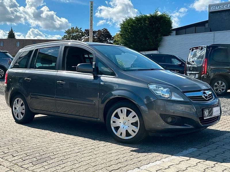 Grau Gebraucht 2012 Opel Zafira Family Van / Kleinbus | 1.950 € - Bild 1/4