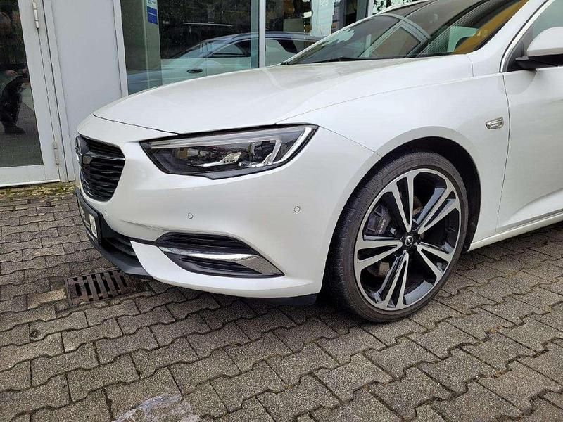 Gebraucht Opel Insignia Innovation 260 PS (191 kW) 2017 Abalone weiss Kombi