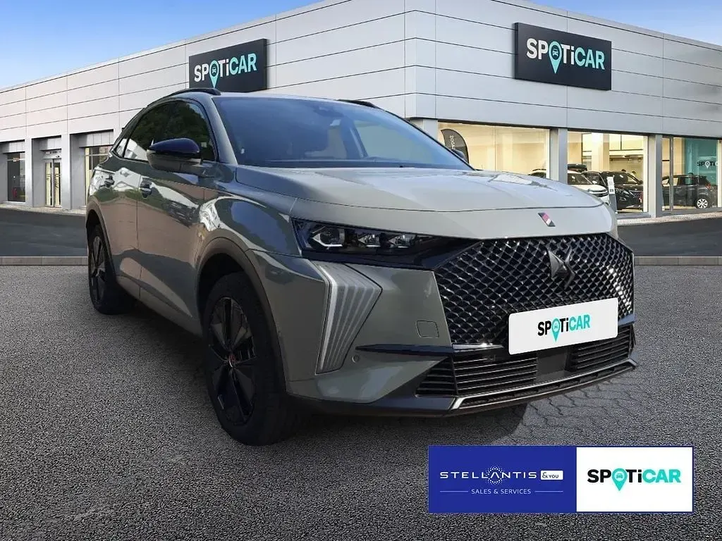 Gebraucht DS Automobiles DS7 Crossback Performance Line Plus 131 PS (96 kW) 2024 Grau SUV