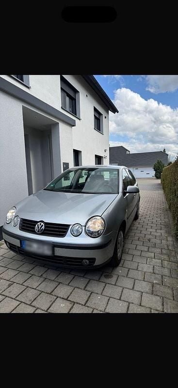 Second-hand VW Polo Basis 64 CP (47 kW) 2003 Argintiu Berlinǎ