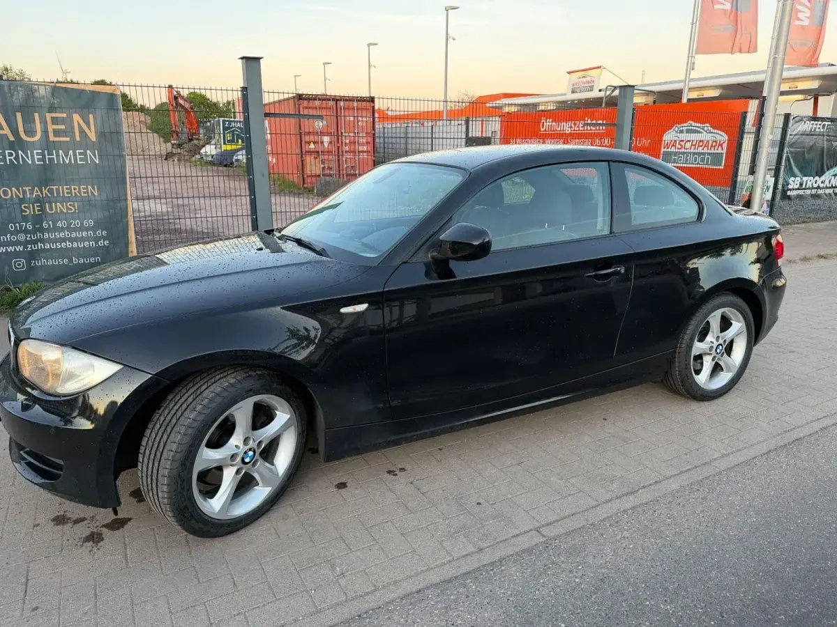 Gebraucht BMW 118 Coupé 143 PS (105 kW) 2010 Schwarz Coupé