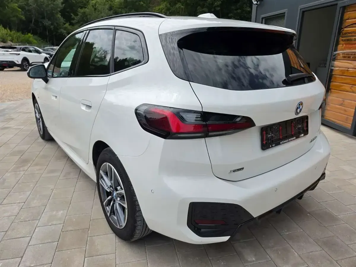 Gebraucht BMW 225 245 PS (180 kW) 2023 Alpinweiss iii Van / Kleinbus