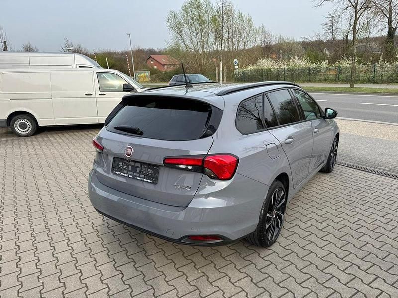 Gebraucht Fiat Tipo S 120 PS (88 kW) 2018 Grau Limousine