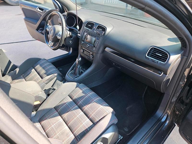Gebraucht VW Golf VI GTI 211 PS (155 kW) 2011 Grau Kleinwagen
