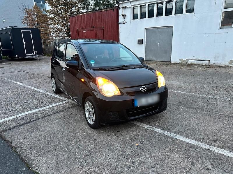 Schwarz Gebraucht 2008 Daihatsu Cuore Kleinwagen | 1.800 € (Fairer Preis) - Bild 1/4