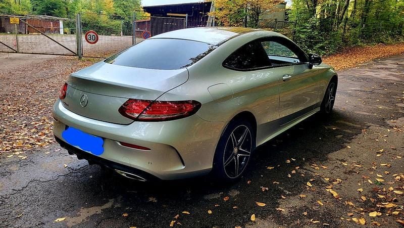 Gebraucht Mercedes C180 AMG 158 PS (116 kW) 2015 Silber Coupé