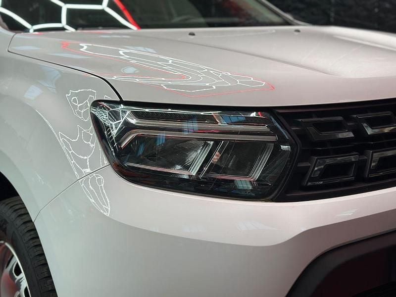 Gebraucht Dacia Duster Acces 91 PS (66 kW) 2022 Weiß SUV