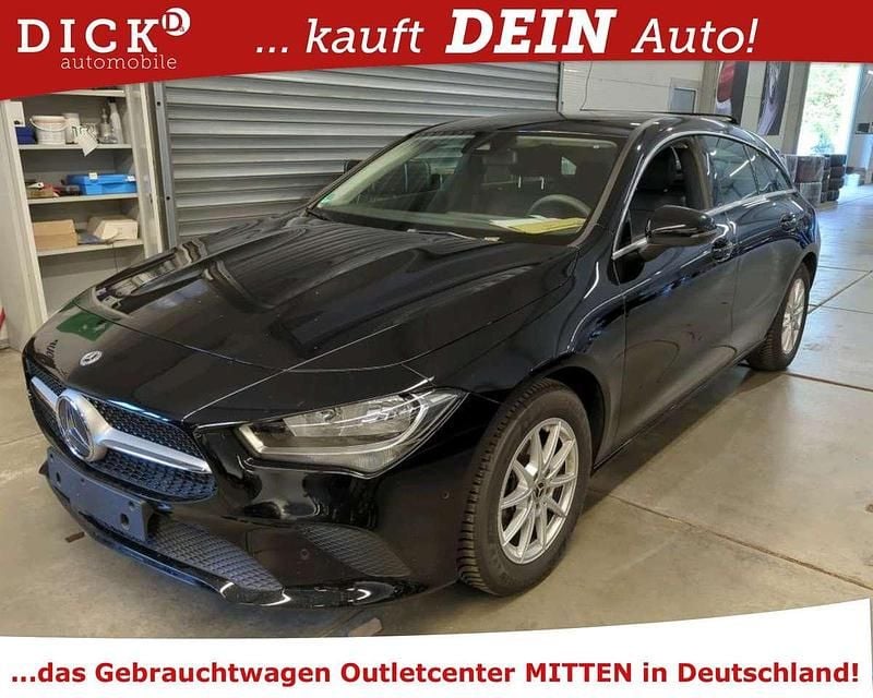 Nachtschwarz unilack Gebraucht 2023 Mercedes CLA180 Limousine | 26.200 € (Superpreis) - Bild 1/4