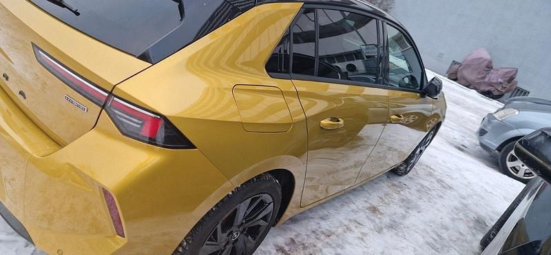Gebraucht Opel Astra 150 PS (110 kW) 2023 Gold Limousine
