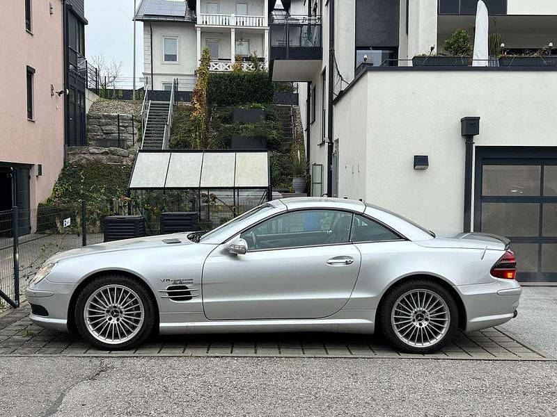 Grau Gebraucht 2004 Mercedes SL55 AMG AMG Cabrio | 26.500 € (Fairer Preis) - Bild 1/4