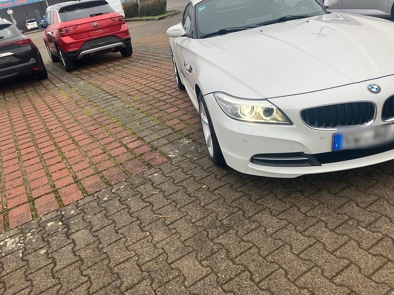 Gebraucht BMW Z4 Sport Line 184 PS (135 kW) 2015 Weiß Cabrio