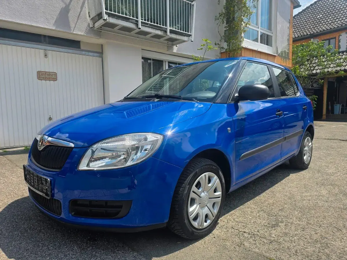 Gebraucht Skoda Fabia Classic 60 PS (44 kW) 2009 Blau Kleinwagen