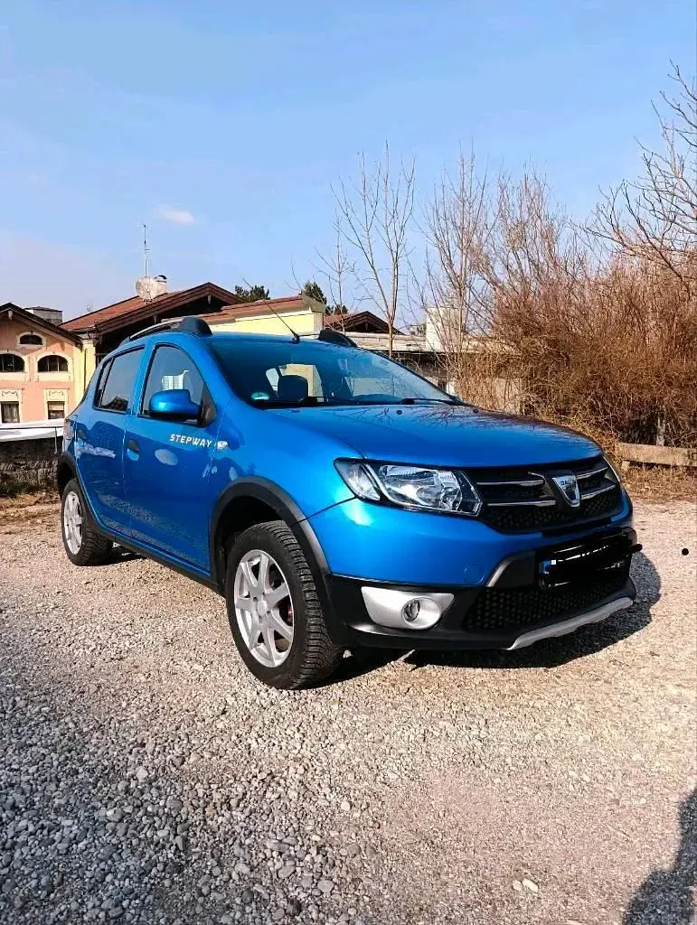 Gebraucht Dacia Sandero Stepway 90 PS (66 kW) 2013 Blau Kleinwagen