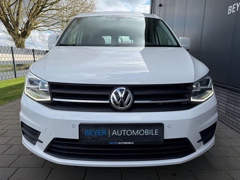 Gebraucht VW Caddy Maxi 125 PS (91 kW) 2016 Weiß Van / Kleinbus