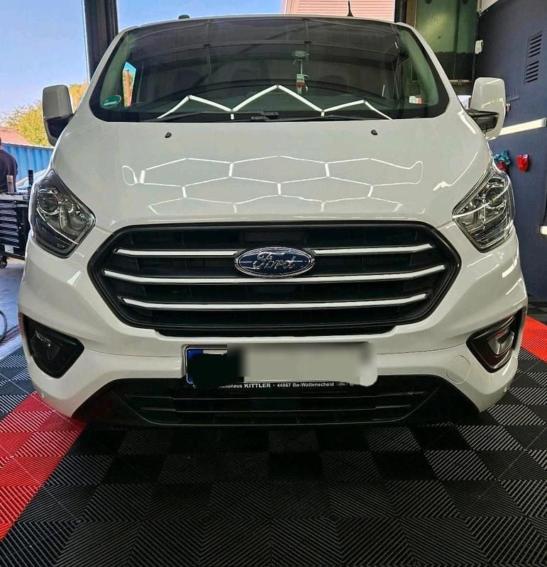 Weiß Gebraucht 2018 Ford Transit Custom Van / Kleinbus | 10.550 € (Superpreis) - Bild 1/4