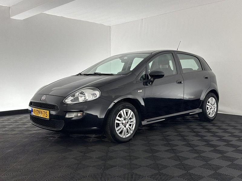 Gebraucht Fiat Punto Evo Street 82 PS (60 kW) 2014 Schwarz Kleinwagen