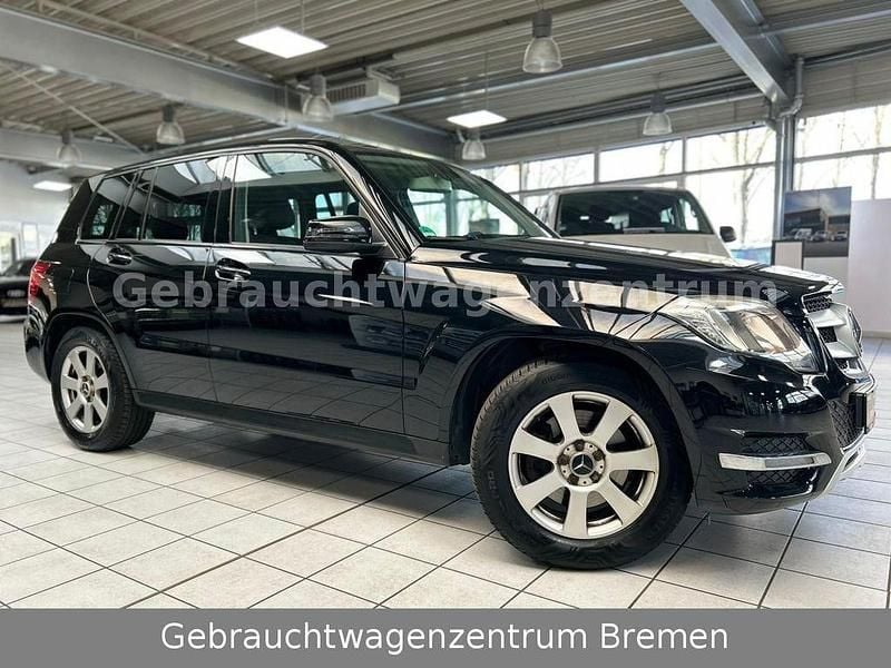 Gebraucht Mercedes GLK200 143 PS (105 kW) 2012 Schwarz SUV