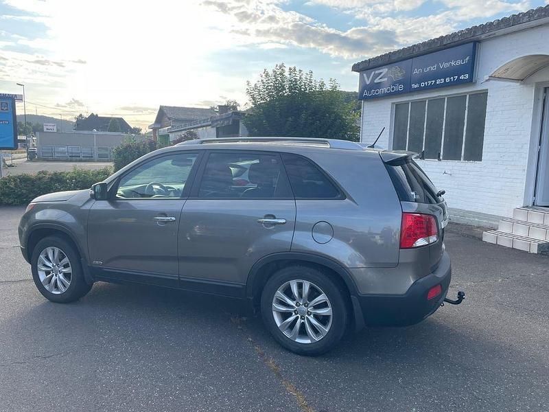 Gebraucht Kia Sorento 150 PS (110 kW) 2010 Grau SUV