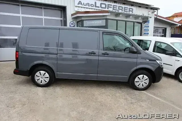 Gebraucht VW T6.1 110 PS (80 kW) 2022 Pure grey Van