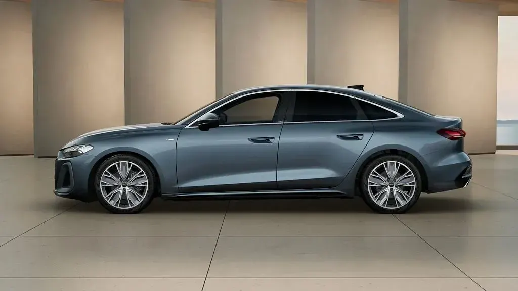 Usata Audi A5 S-Line 204 CV (150 kW) 2025 Blu Berlina