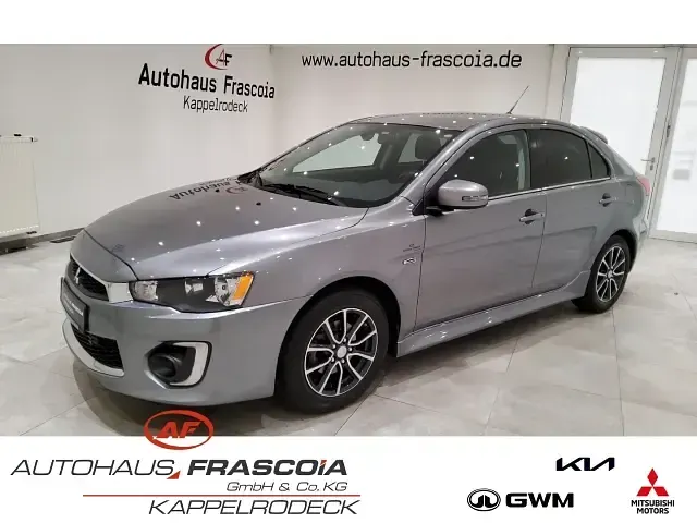 Gebraucht Mitsubishi Lancer Sportback 140 PS (102 kW) 2017 Limousine