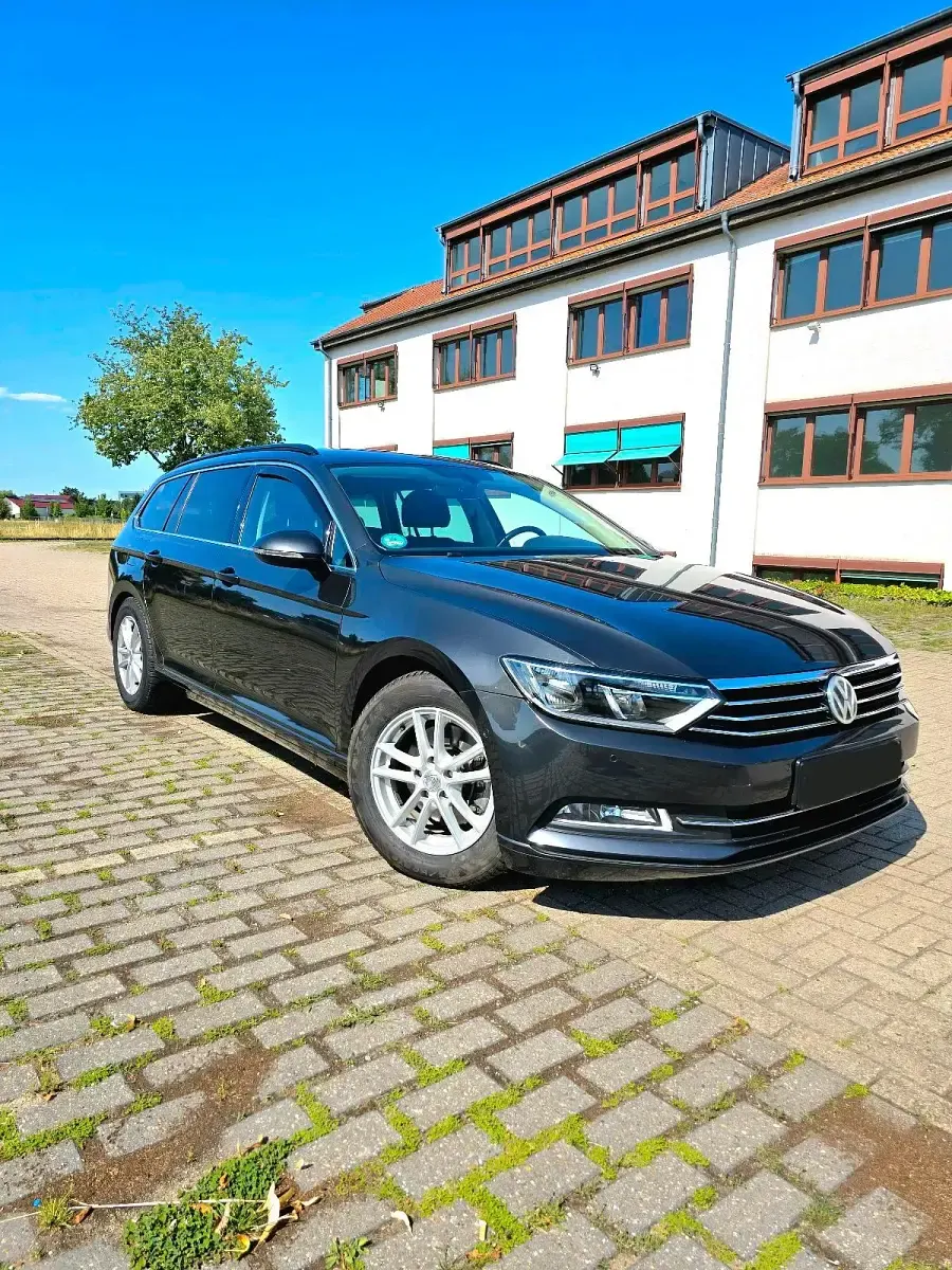 Gebraucht VW Passat 150 PS (110 kW) 2018 Grau Kombi