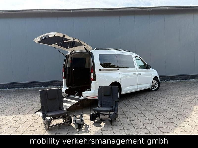 Weiß Gebraucht 2024 VW Caddy Maxi Life Van / Kleinbus | 52.889 € - Bild 1/3