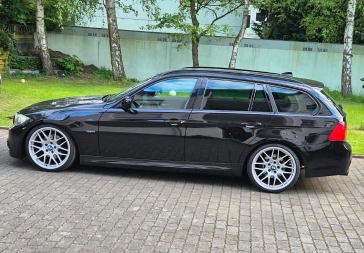 Gebraucht BMW 325 M Sport 218 PS (160 kW) 2009 Schwarz Kombi