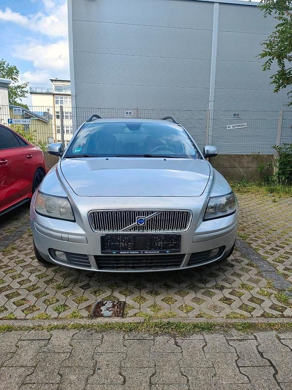 Silber Gebraucht 2007 Volvo V50 Kombi | 850 € (Superpreis) - Bild 1/4