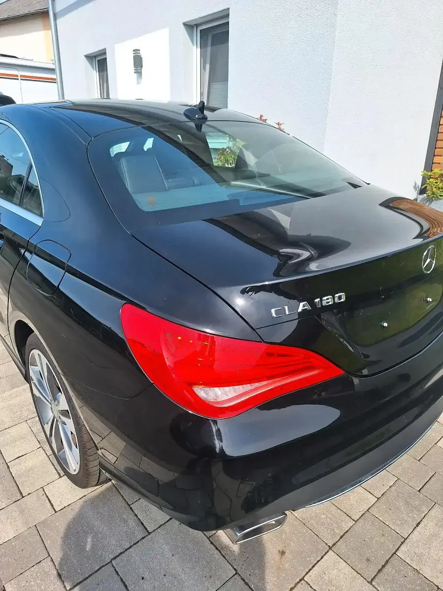 Gebraucht Mercedes CLA180 122 PS (89 kW) 2014 Schwarz Limousine