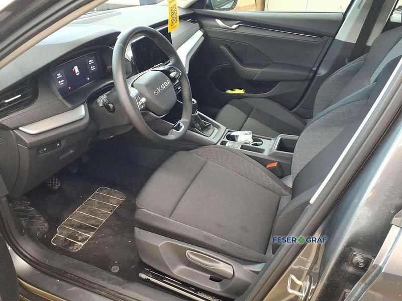 Gebraucht Skoda Octavia Essence 116 PS (85 kW) 2025 Grau Kombi