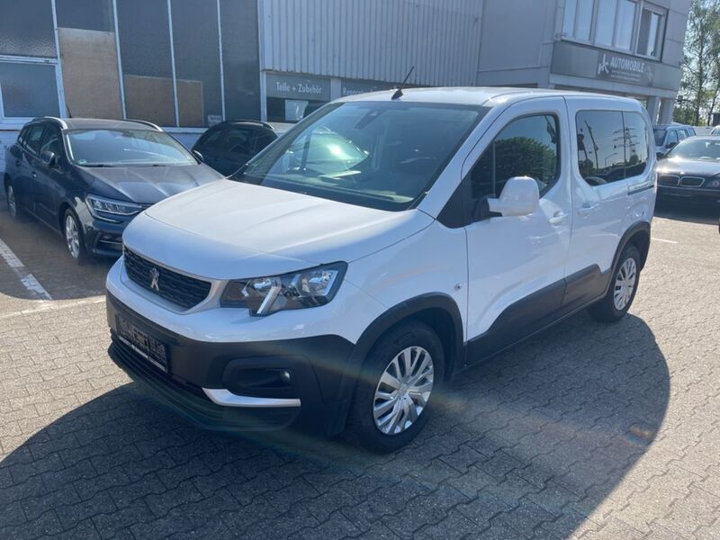 Weiß Gebraucht 2021 Peugeot Rifter Active Van / Kleinbus | 12.980 € (Fairer Preis) - Bild 1/4