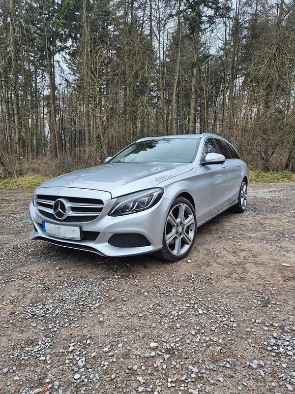 Silber Gebraucht 2015 Mercedes C250 Avantgarde Kombi | 13.600 € (Fairer Preis) - Bild 1/4