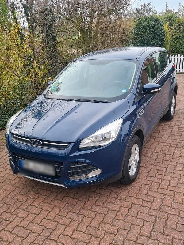 Gebraucht Ford Kuga 120 PS (88 kW) 2014 Blau SUV
