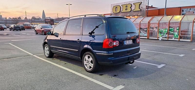 Gebraucht VW Sharan 131 PS (96 kW) 2004 Blau Van / Kleinbus