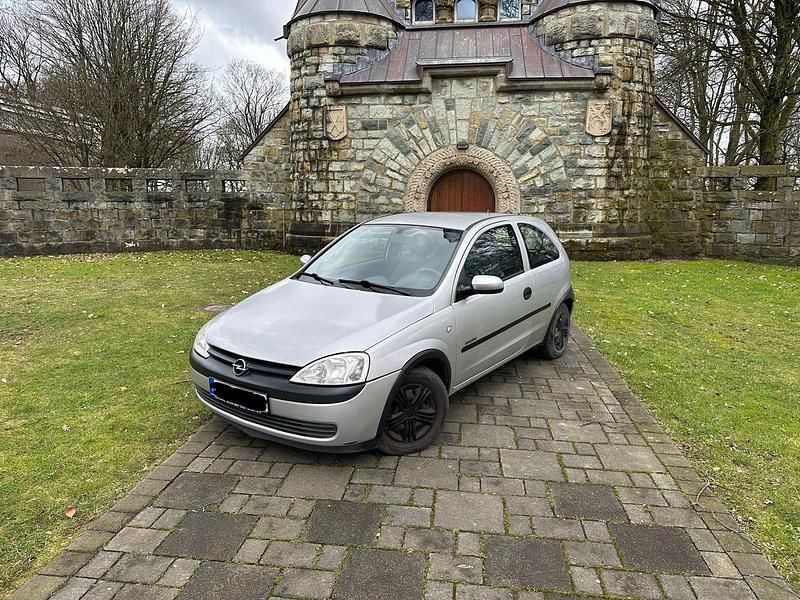 Gebraucht Opel Corsa 56 PS (41 kW) 2001 Silber Kleinwagen