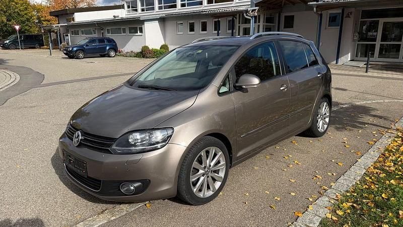 Braun Gebraucht 2013 VW Golf Plus Highline Van / Kleinbus | 8.999 € (Fairer Preis) - Bild 1/4