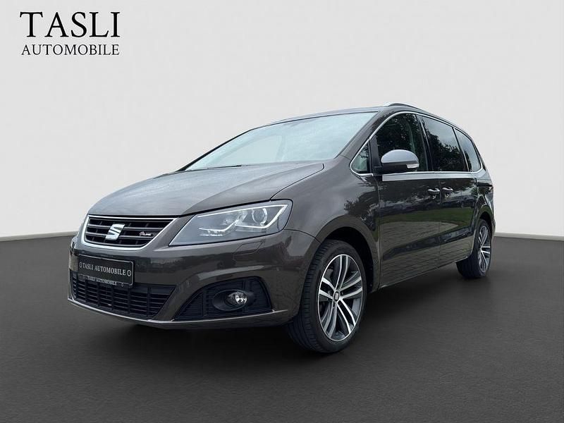 Schwarz Gebraucht 2018 Seat Alhambra FR-Line Van / Kleinbus | 27.590 € (Teuer) - Bild 1/4