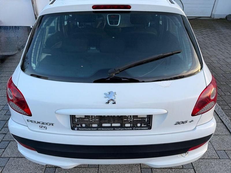 Gebraucht Peugeot 206 73 PS (53 kW) 2011 Silber Limousine