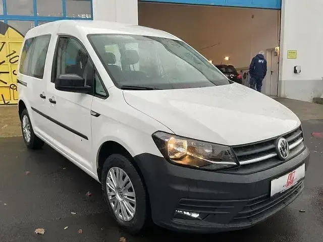 Usata VW Caddy 115 CV (84 kW) 2020 Bianco Monovolume