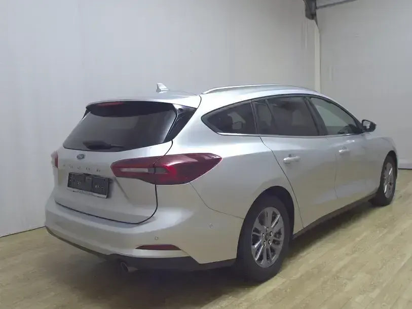 Gebraucht Ford Focus Titanium X 116 PS (85 kW) 2024 Polarsilber metallic Limousine